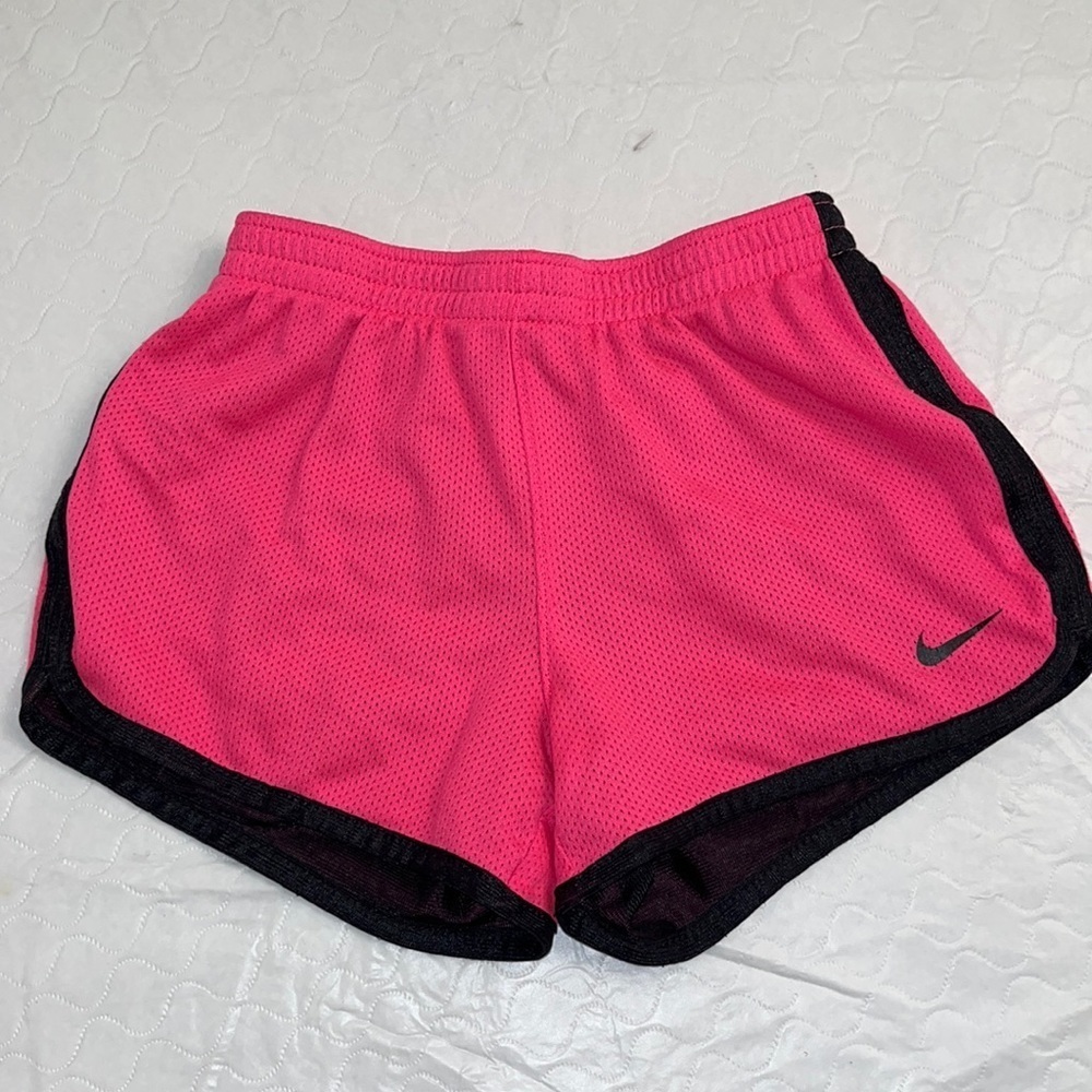 Nike pink athletic shorts 6X